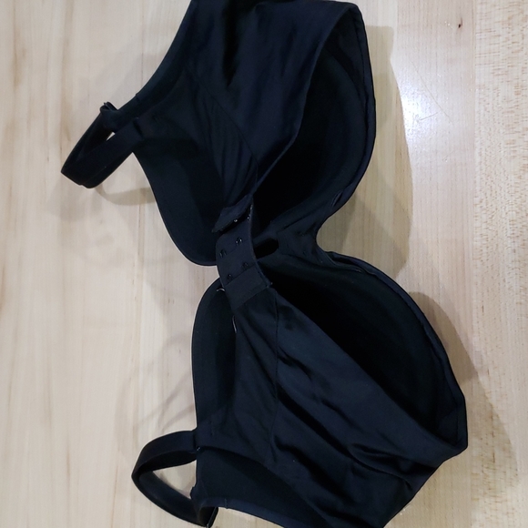 Victoria's Secret bra - Picture 4 of 5